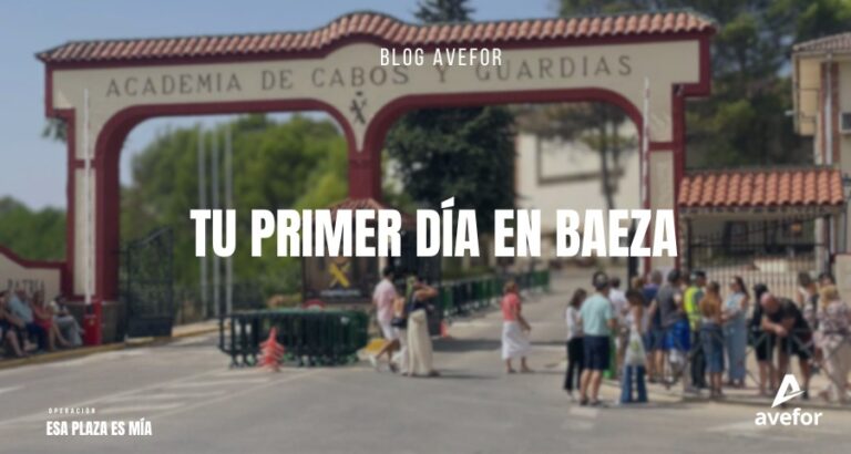Imagen en la que se se ve la puerta de entrada de la Academia de la Guardia Civil de Baeza